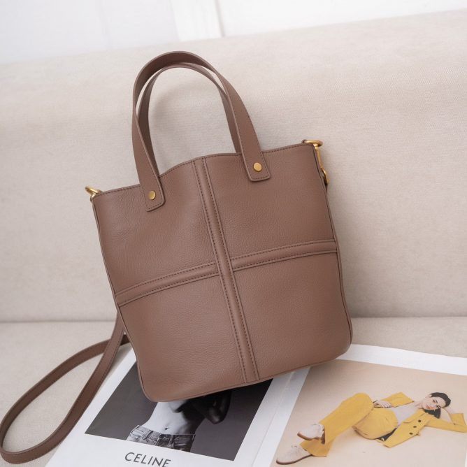 Fashionable Genuine Leather Shoulder & Hand-held Bags